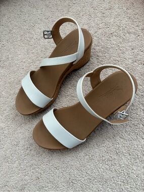 SoftMoc Harley Wedge Sandal - Size 9